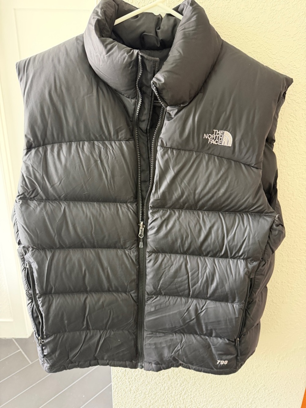 The North Face Men's Black Puffer Vest